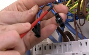 Picture of Focus On – Ring Final Circuit Continuity Testing